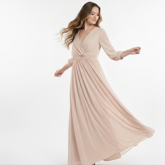 Lulus Dresses & Skirts - LuLus Dress Maxi Peach Ethereal Flowy Formal L